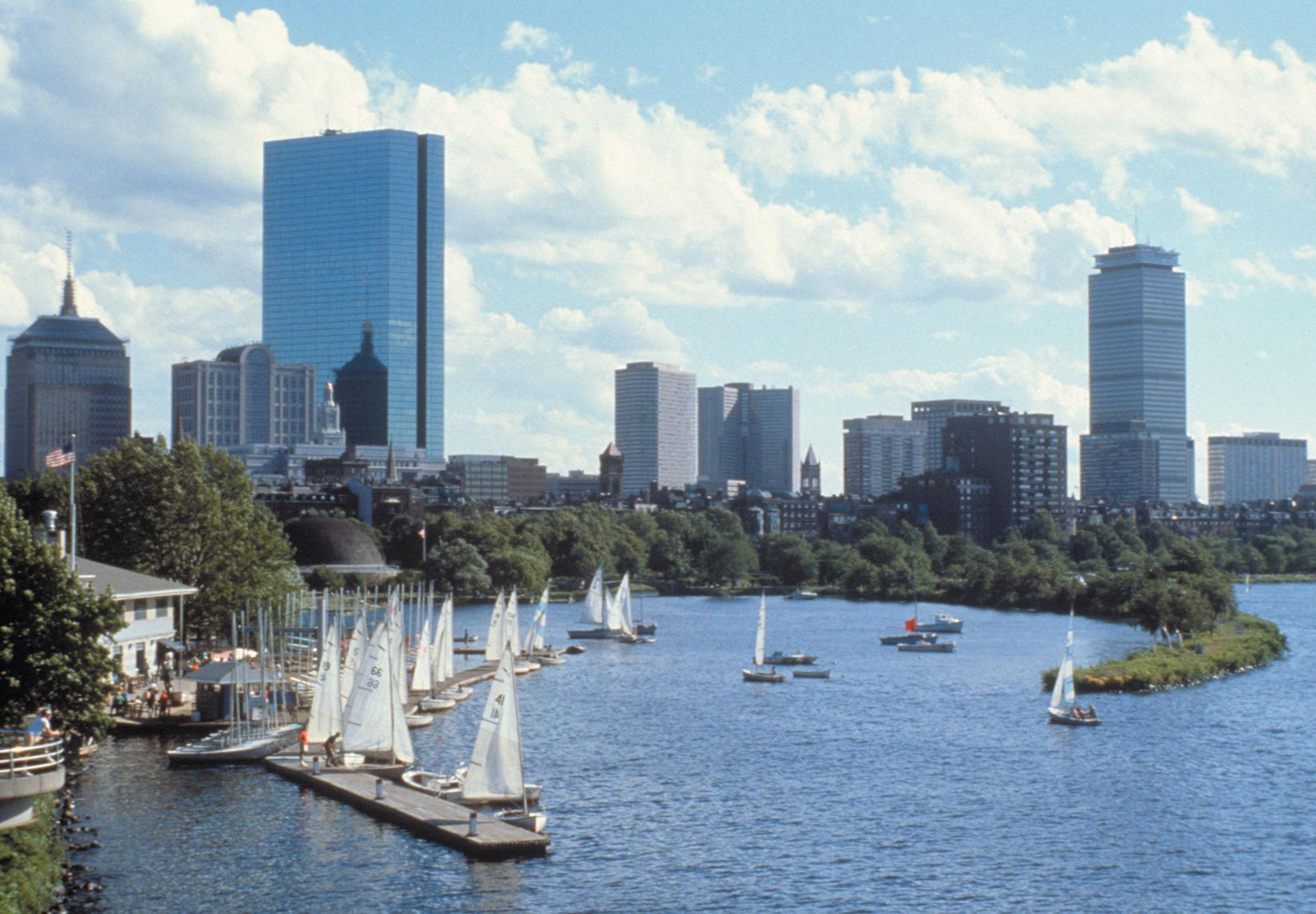 Holiday Inn Boston - Cambridge Area By Ihg Сомервилл Экстерьер фото